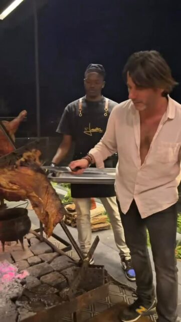 A beautifully crisp crust on the outside. Tender and juicy on the inside. That’s what authentic Argentinian Asado is all about👌 Cooked low and slow over the fire, it’s a process that can’t be rushed. The result speaks for itself😉

Ready to experience authentic Argentinian Asado at your next celebration? Visit the link in our bio for bookings🙌

#AfricanGaucho #SouthAmericanCuisine #Asado #CapeTownEvents CapeTownLiving