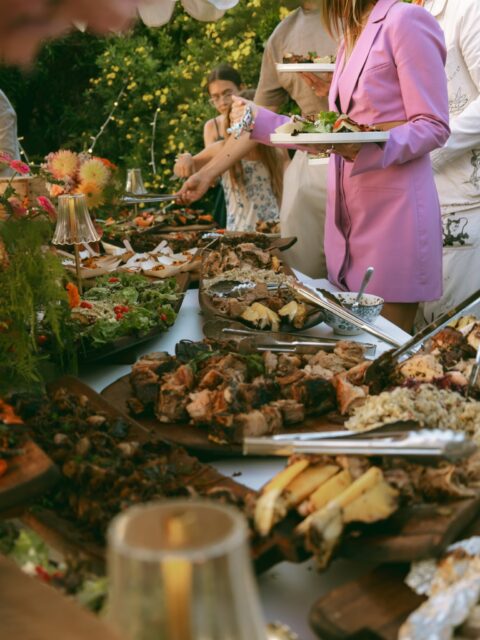 The best celebrations deserve a feast to match🔥 Authentic Argentinian Asado is more than incredible food. It’s a spectacle that becomes part of the celebration, filling the space with fire, smoke, incredible aromas and unforgettable flavours.

Whether it’s a wedding, milestone birthday or private gathering, every @africangaucho menu is designed around the occasion, combining exceptional ingredients with the theatre of cooking over an open fire. Visit the link in our bio for bookings

Photographer • @sashawestweddings 

#AfricanGaucho #SouthAmericanCuisine #Asado #CapeTownEvents #CapeTownLiving